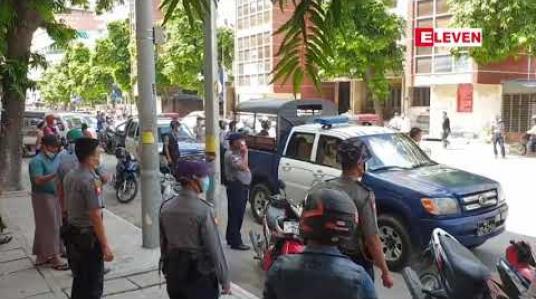 Embedded thumbnail for ရခိုင်ပြည်နယ်အစိုးရအားဆန္ဒပြခဲ့သည့် ဗကသကျောင်းသားများ ဖမ်းဆီးခံရမှုကို ပြင်းပြင်းထန်ထန်ကန့်ကွက်ကြောင်း မန္တလေးတွင် ဆန္ဒပြ 