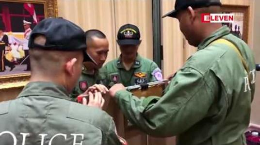 Embedded thumbnail for ဘန်ကောက်တွင်ဖြစ်ပွားခဲ့သည့်ဗုံးပေါက်မှုများ နိုင်ငံရေးနှင့်ဆက်နွှယ်နိုင်ကြောင်းရဲတပ်ဖွဲ့ပြော 