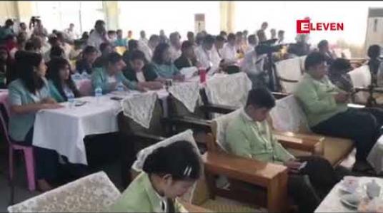 Embedded thumbnail for (၈)ကြိမ်မြောက်အောင်ဘာလေသိန်းဆုထီဖွင့်ပွဲတွင်ကျပ်သိန်းတစ်သောင်းခွဲဆုအား(ဓ-၃၄၁၆၁၁)ထီလက်မှတ်မှ ဆွတ်ခူး