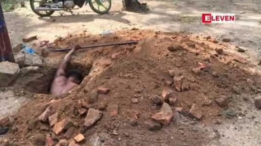 Embedded thumbnail for ပုဂံဒေသအတွင်း သစ်ပင်စိုက်ရန် မြေတူးစက်များ အသုံးပြုနေသည့်အပေါ် ရှေးဟောင်းသုတေသနပညာရှင်များ ကန့်ကွက် 